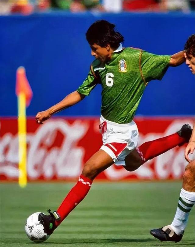 墨西哥女足豪取胜利，晋级半决赛