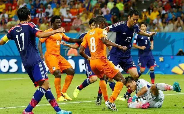 冰岛队不敌罗马尼亚队，遭遇连败