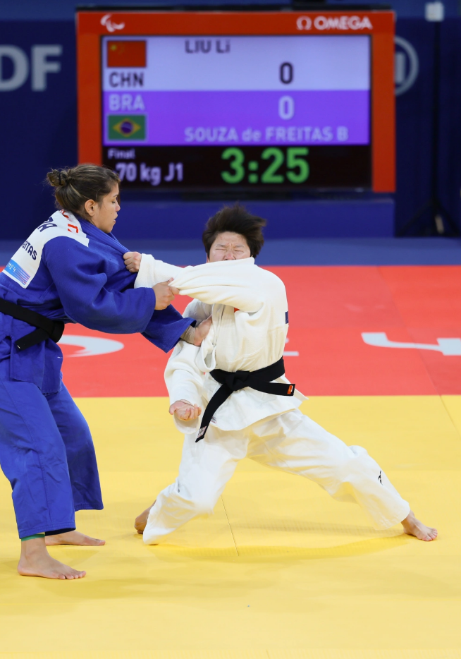 爱尔兰选手在柔道比赛中大放异彩