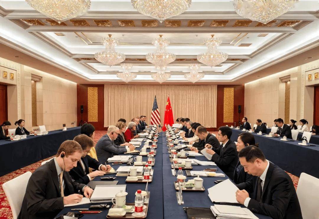 包含加拿大队冲刺最后关头，成功跻身晋级名单的词条