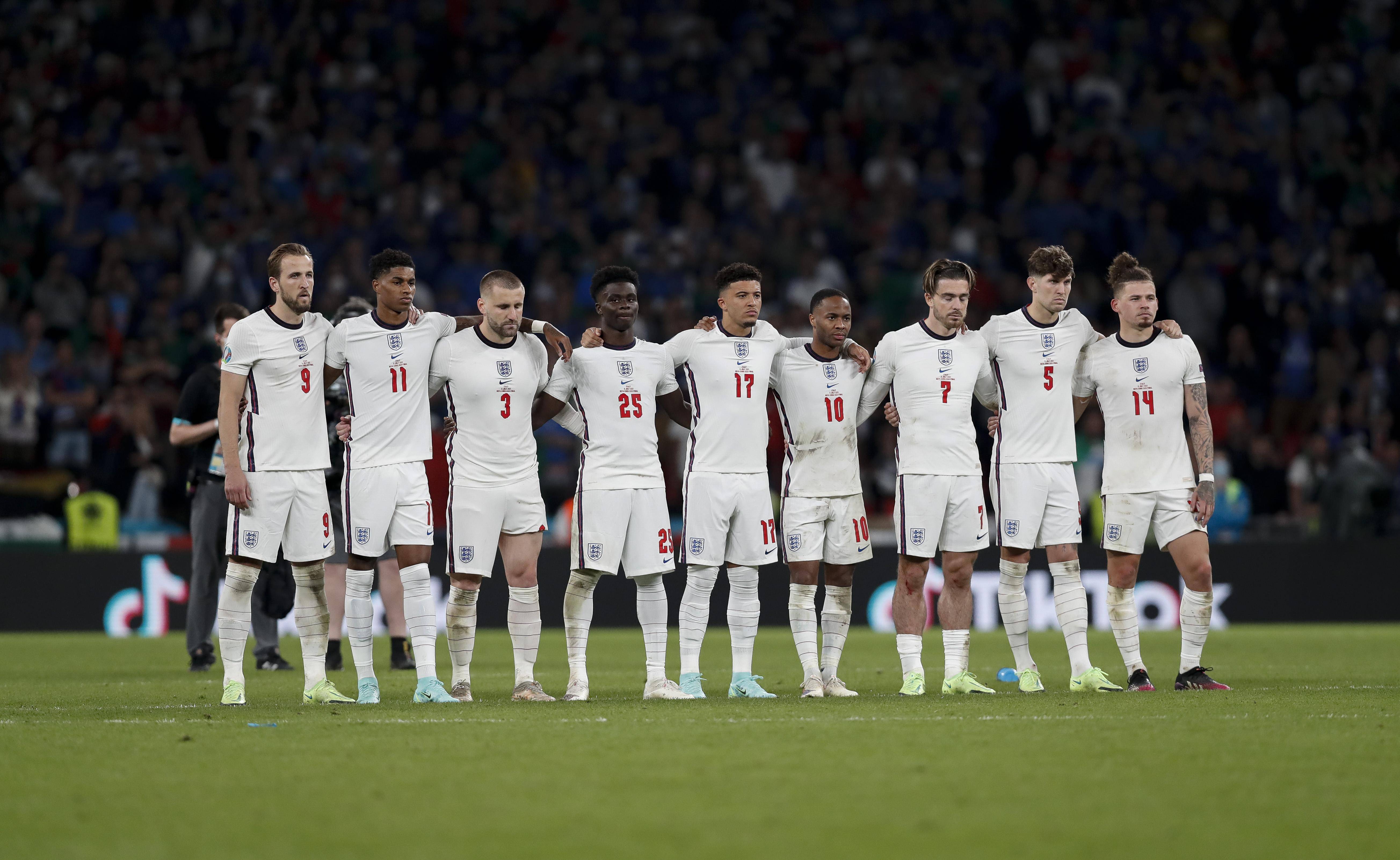 英格兰在世界杯中不敌意大利,热议不断 英格兰在世界杯中不敌意大利,热议不断