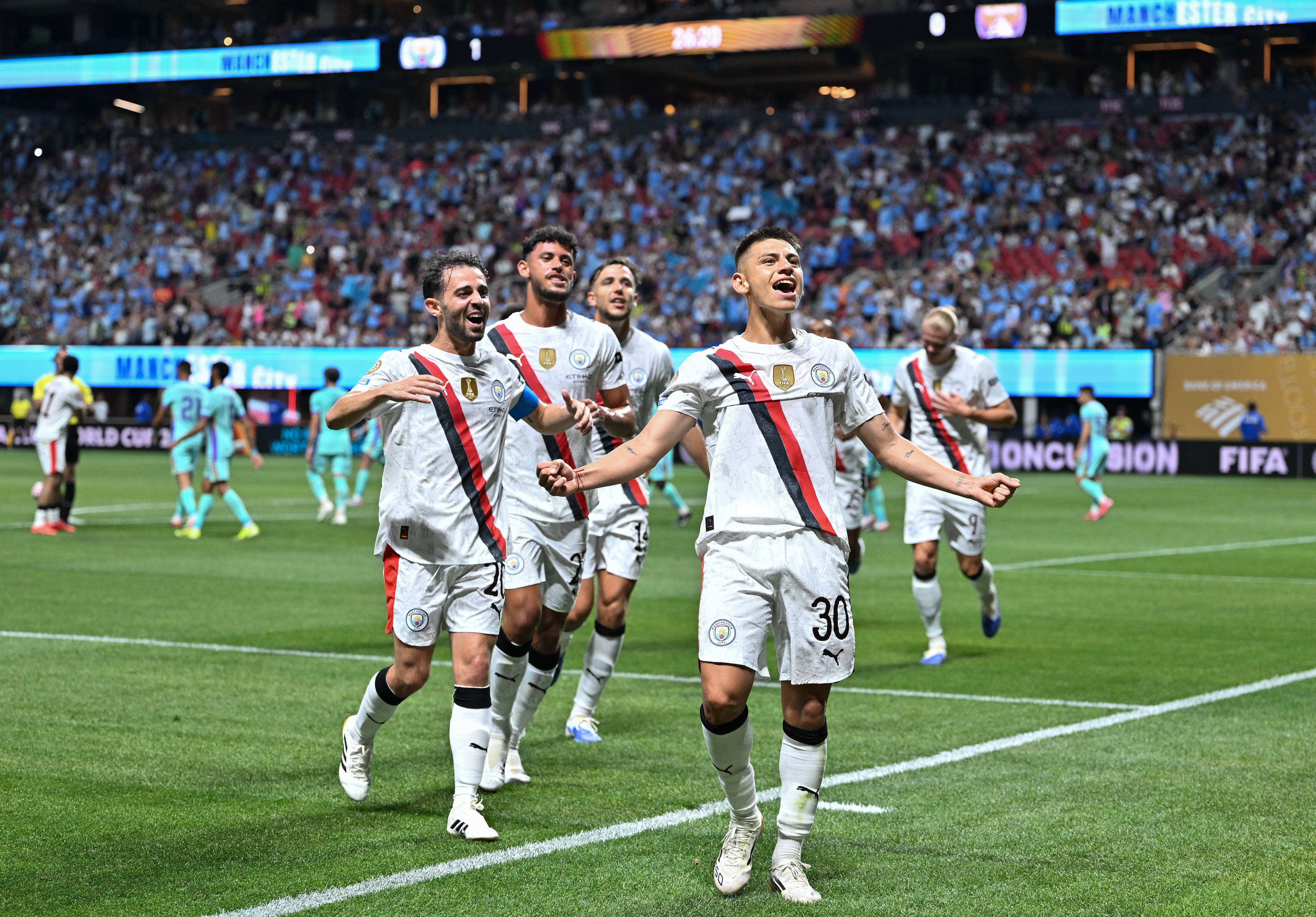 曼城胜利在望,领先优势扩大的简单介绍 曼城胜利在望,领先优势扩大的简单介绍