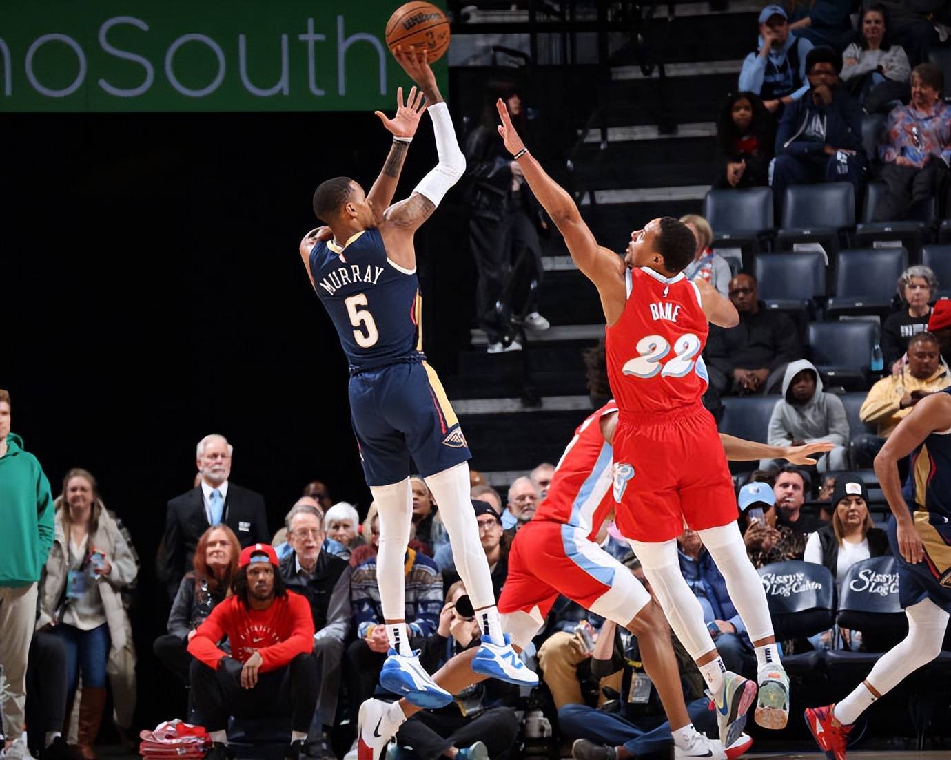 火箭客场战胜鹈鹕，取得七连胜的简单介绍