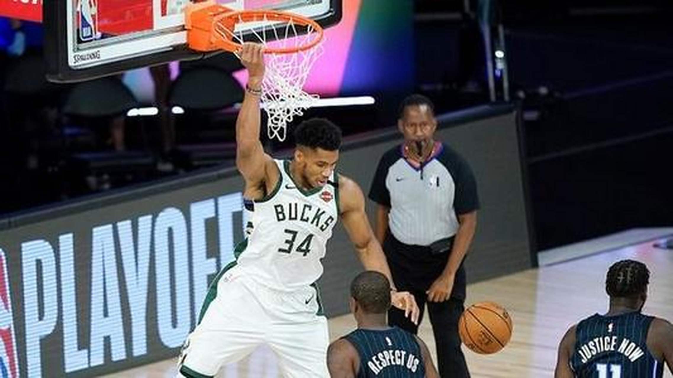 关于雄鹿再胜魔术保持势头的信息