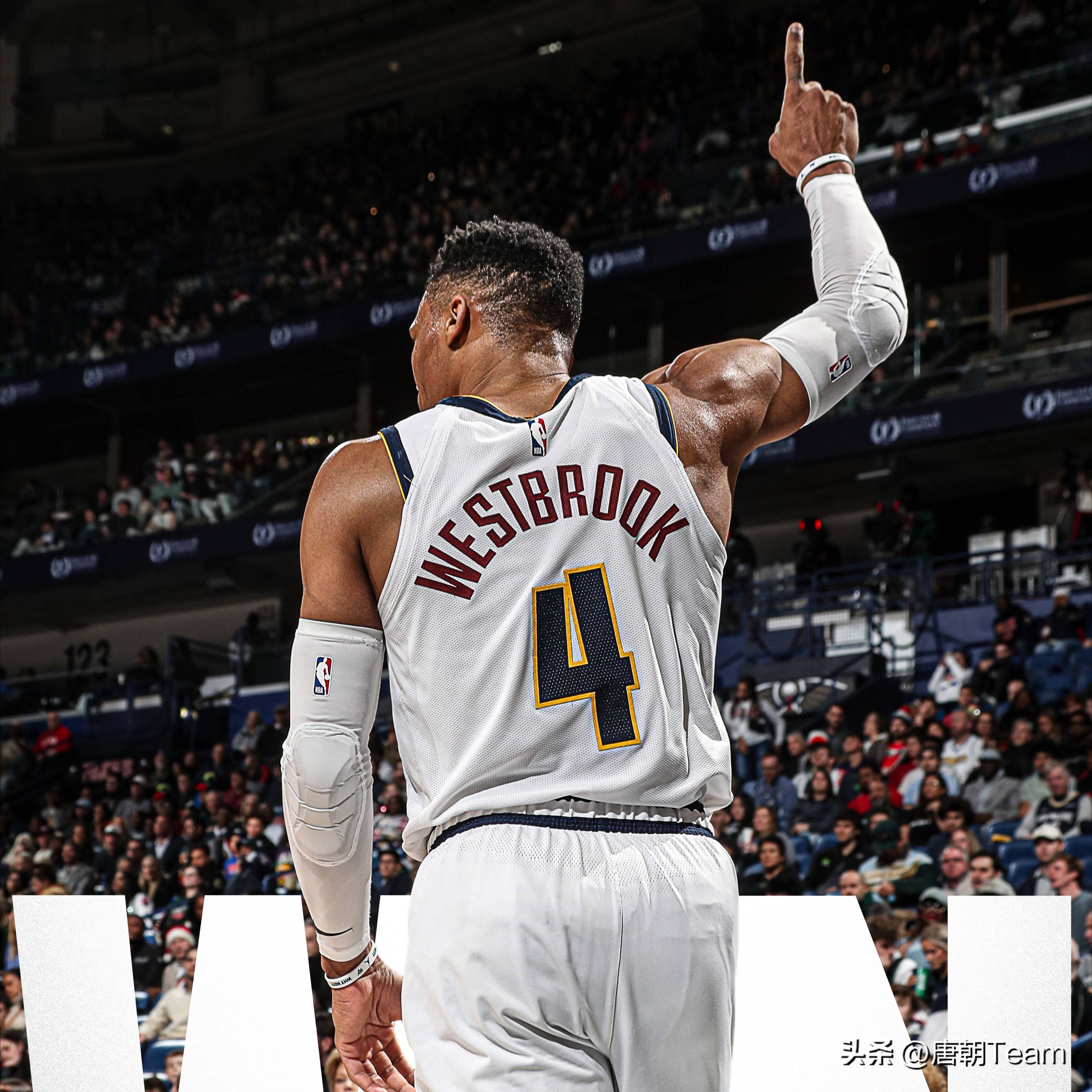 包含鹈鹕险胜奇才，约基奇爆发神勇的词条