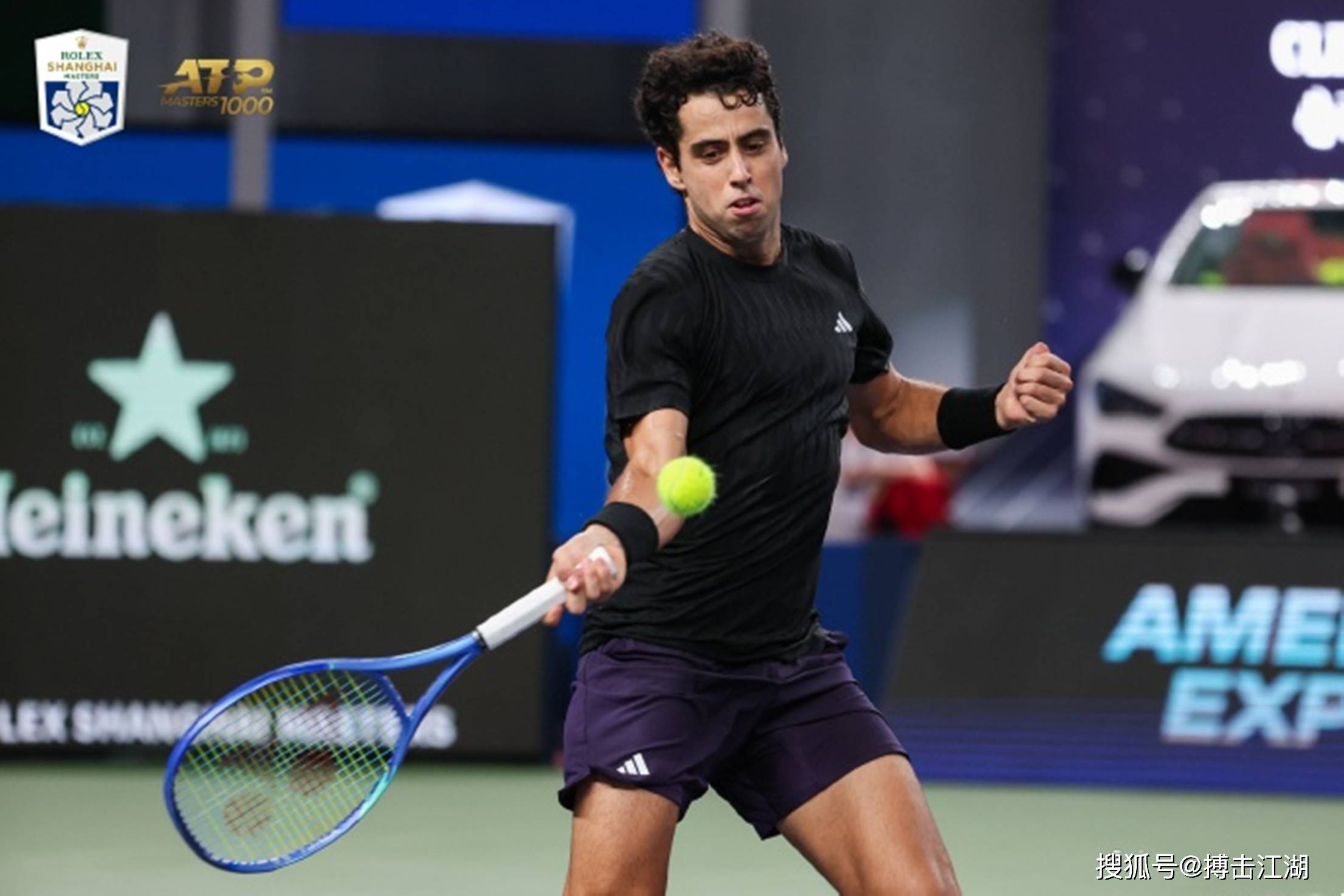 英国网球队鏖战意大利网球队,德约科维奇统治全场的简单介绍 英国网球队鏖战意大利网球队,德约科维奇统治全场的简单介绍