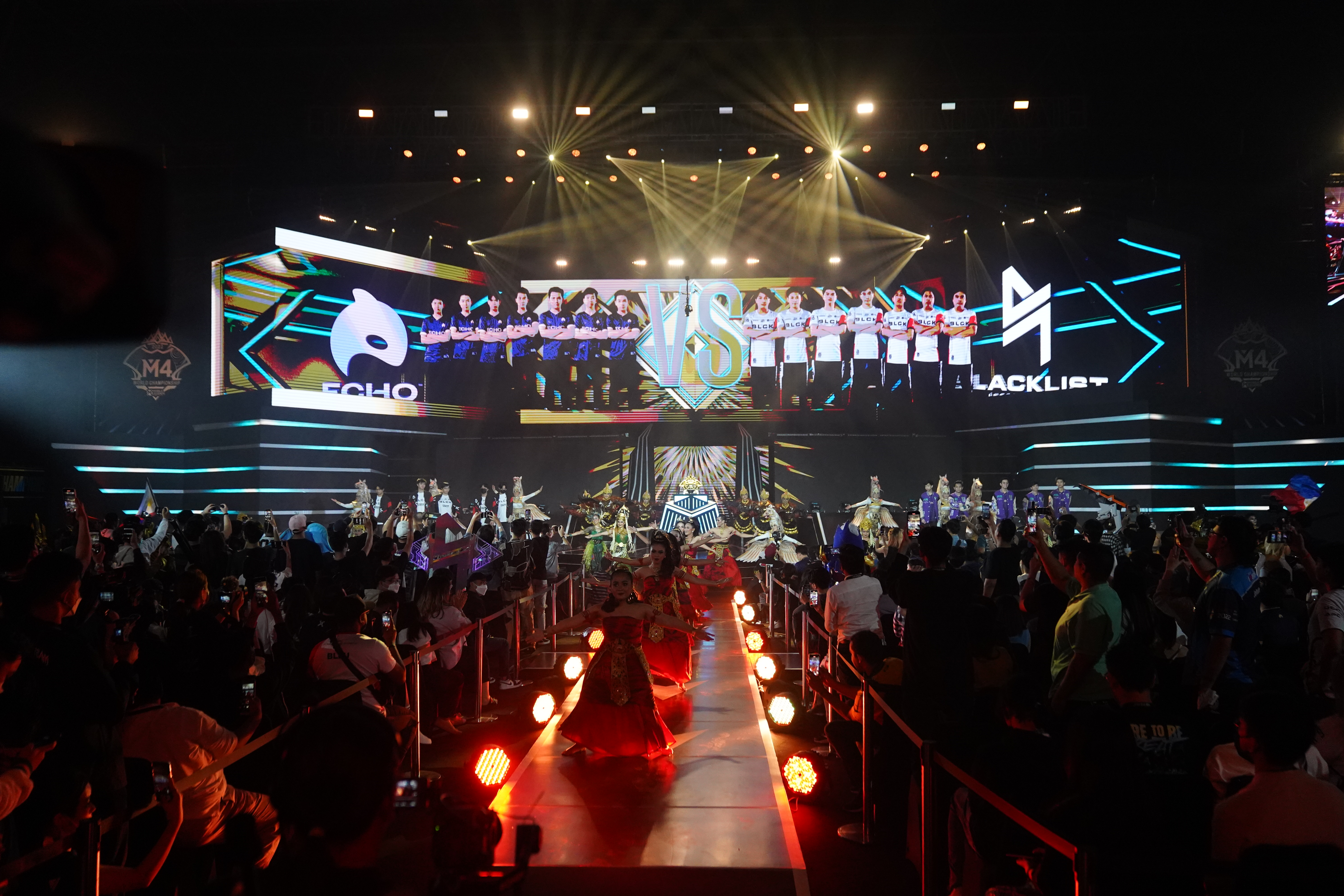 绝地求生决赛震撼开打,巅峰对决引爆全场的简单介绍 绝地求生决赛震撼开打,巅峰对决引爆全场的简单介绍