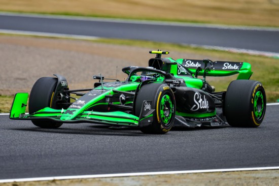 红牛二队力克威廉姆斯，周冠宇统治全场