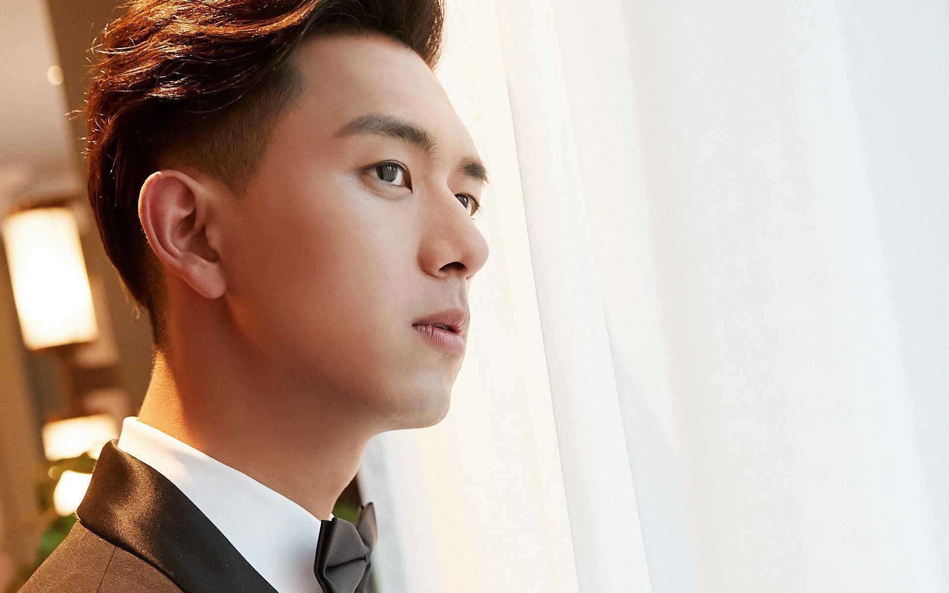 赛道争锋与球场争雄，新赛季F1揭幕战与火箭胜勇士的双重奏